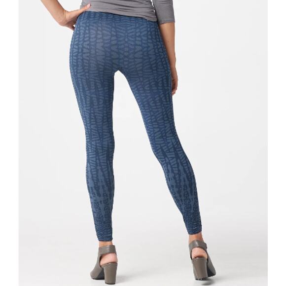 SPANX Look At Me Now Seamless Leggings Indigo Blue Athleisure Shaper Size SP - Picture 2 of 10